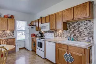 1047 Jefferson Ave #1 2 3 4, Chippewa Falls, WI 54729 - Photo 9