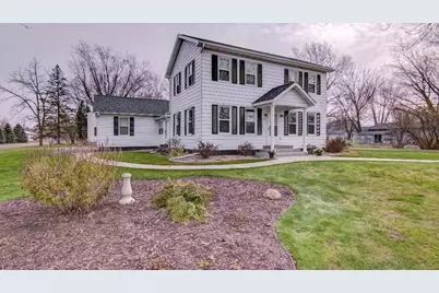 1047 Jefferson Avenue #1,2,3,4, Chippewa Falls, WI 54729 - Photo 3