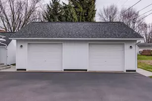 1047 Jefferson Ave #1 2 3 4, Chippewa Falls, WI 54729 - Photo 5