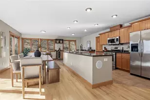 2936 Boston Dr, Eau Claire, WI 54703 - Photo 9