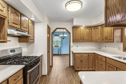 420 Southwood Court, Eau Claire, WI 54701 - Photo 11