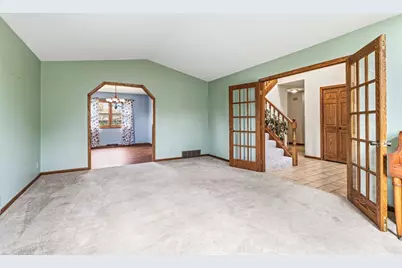 420 Southwood Court, Eau Claire, WI 54701 - Photo 5