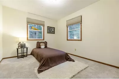 1210 S 50th Avenue, Eau Claire, WI 54703 - Photo 9