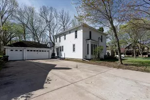 1104 7th Street #1104/1104-1/2, Menomonie, WI 54751 - Photo 5