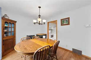 4630 Woodridge Dr, Eau Claire, WI 54701 - Photo 13