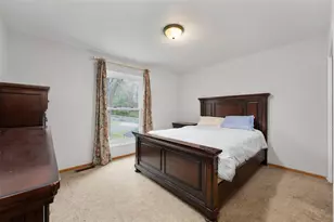 4630 Woodridge Dr, Eau Claire, WI 54701 - Photo 15