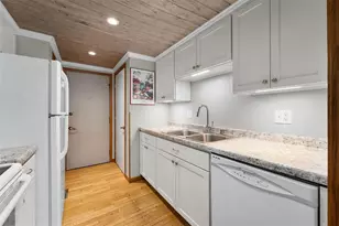 4630 Woodridge Dr, Eau Claire, WI 54701 - Photo 3