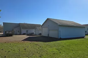 406 W Dell St, New Auburn, WI 54757 - Photo 5
