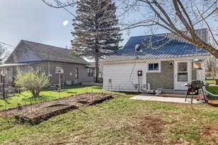 332 Dwight St, Chippewa Falls, WI 54729 - Photo 17