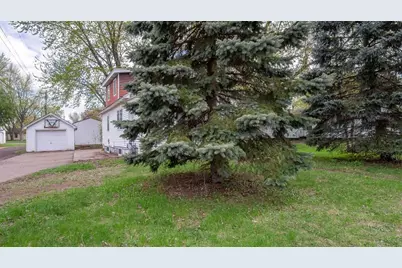 113 W Linden Street, Chippewa Falls, WI 54729 - Photo 7