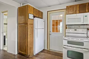 113 W Linden St, Chippewa Falls, WI 54729 - Photo 11