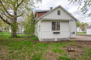 113 W Linden St, Chippewa Falls, WI 54729 - Photo 5