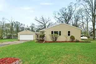 1213 Ervin Rd, Eau Claire, WI 54703 - Photo 3