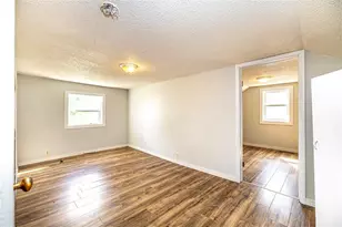 1031 Van Buren St, Black River Falls, WI 54615 - Photo 11