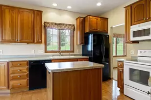 4112 Mill Run Court, Eau Claire, WI 54703 - Photo 5