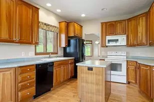 4112 Mill Run Court, Eau Claire, WI 54703 - Photo 9
