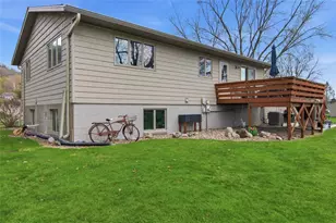 517 Lincoln St, Nelson, WI 54756 - Photo 3