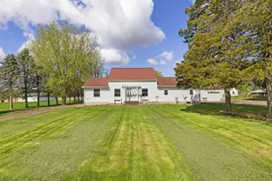 553 County Rd D, Elmwood, WI 54740 - Photo 9