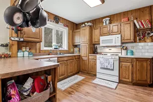 2397 W Silver Spring Dr, Eau Claire, WI 54701 - Photo 5