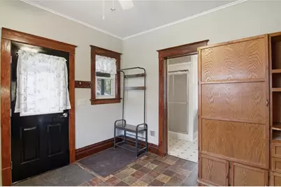 229 W Elm Street, Chippewa Falls, WI 54729 - Photo 9