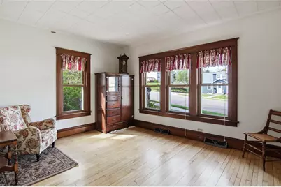229 W Elm Street, Chippewa Falls, WI 54729 - Photo 5