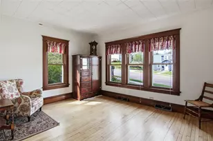 229 W Elm St, Chippewa Falls, WI 54729 - Photo 5