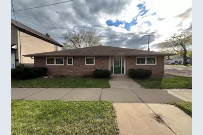 512 Bay Street, Chippewa Falls, WI 54729 - Photo 1