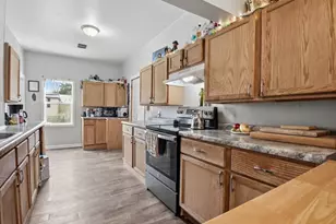 228 Lincoln St, Stanley, WI 54768 - Photo 11