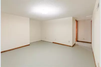 2836 Kelly Place, Eau Claire, WI 54701 - Photo 11