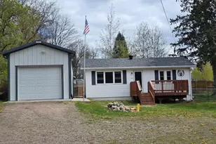 713 Huron, Augusta, WI 54722 - Photo 3