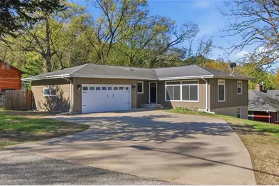 2921 Lasalle Street, Eau Claire, WI 54703 - Photo 37