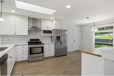 2921 Lasalle Street, Eau Claire, WI 54703 - Photo 5