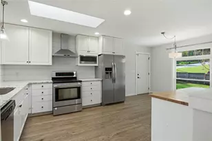 2921 LaSalle St, Eau Claire, WI 54703 - Photo 5