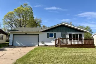 3214 Robin Rd, Eau Claire, WI 54703 - Photo 1