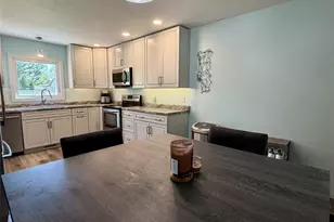 3214 Robin Rd, Eau Claire, WI 54703 - Photo 5