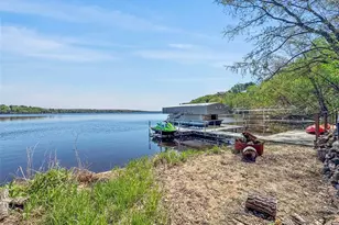 611 Moonlight Dr, Altoona, WI 54720 - Photo 7