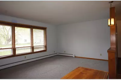 413 W Vine Street, Mondovi, WI 54755 - Photo 7