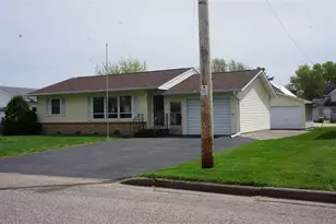 413 W Vine St, Mondovi, WI 54755 - Photo 3
