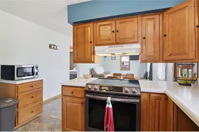 2229 Vine Street, Eau Claire, WI 54703 - Photo 9