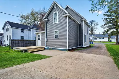 816 Summit Street, Spooner, WI 54801 - Photo 3