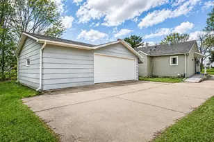 454 E Main St, Mondovi, WI 54755 - Photo 23