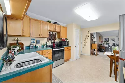 1428 Bellevue Avenue #2, Eau Claire, WI 54703 - Photo 17
