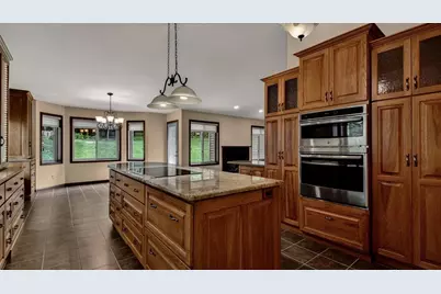 2621 E Princeton Avenue, Eau Claire, WI 54703 - Photo 5
