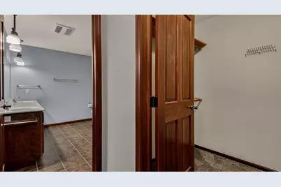 2621 E Princeton Avenue, Eau Claire, WI 54703 - Photo 13