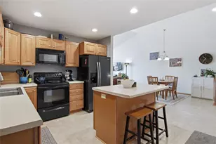 4229 Mill Ridge Cir, Eau Claire, WI 54703 - Photo 7