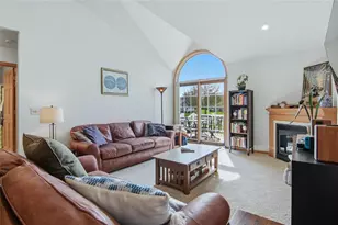 4229 Mill Ridge Cir, Eau Claire, WI 54703 - Photo 3