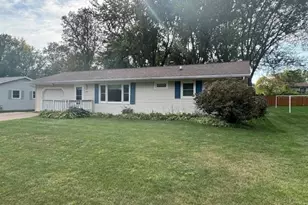 1220 Perry St, Chippewa Falls, WI 54729 - Photo 3