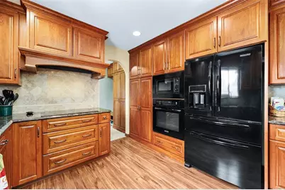 1413 Hamilton Avenue, Eau Claire, WI 54701 - Photo 11