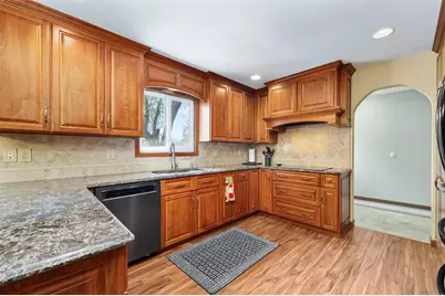1413 Hamilton Avenue, Eau Claire, WI 54701 - Photo 9
