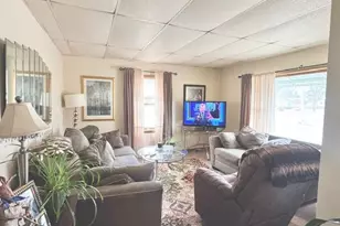 404 Olive St, Chippewa Falls, WI 54729 - Photo 9